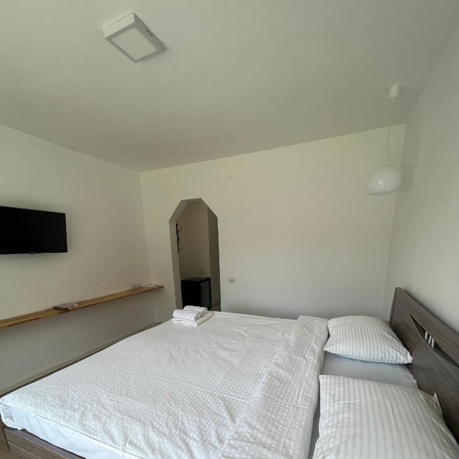 Tourist Hotel シムケント エクステリア 写真